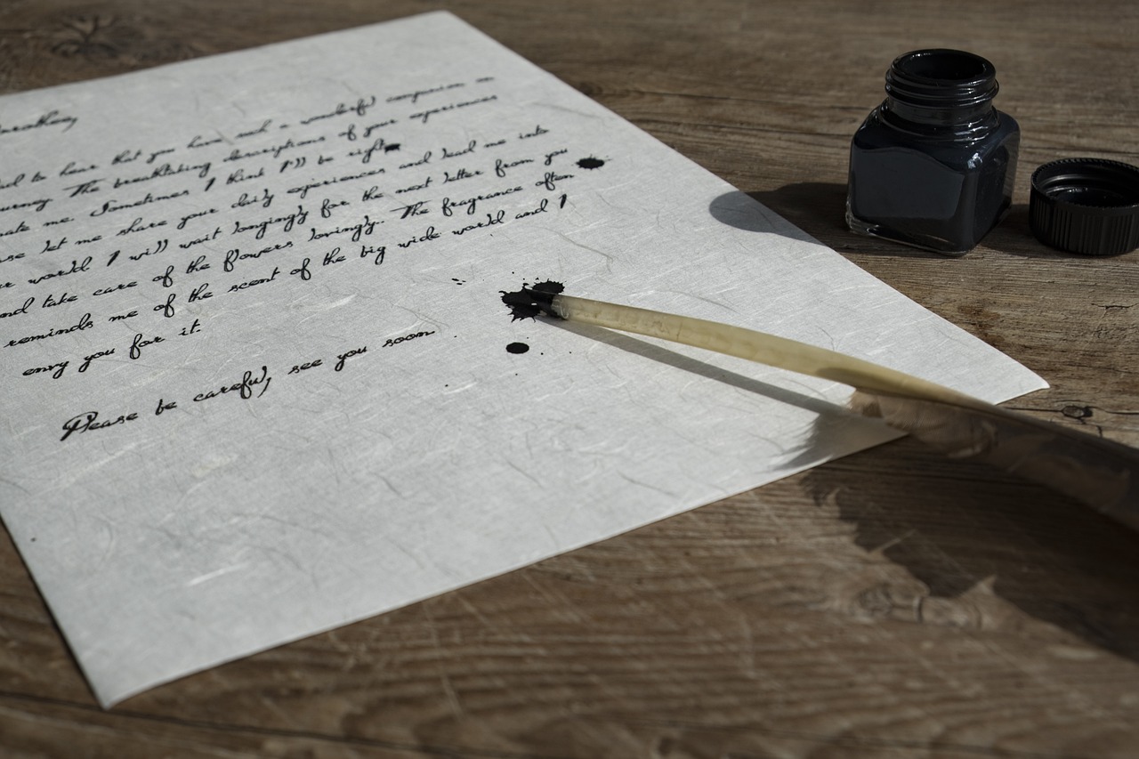 “Carta, calamaio e penna. Su, avanti, scriviamo!” Con i punti e con le virgole (estratto) di L. Pecoraro e di M. Piscitelli